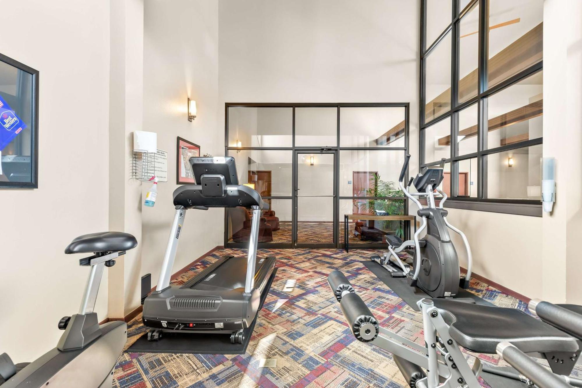 Best Western West Towne Suites Мадисон Экстерьер фото