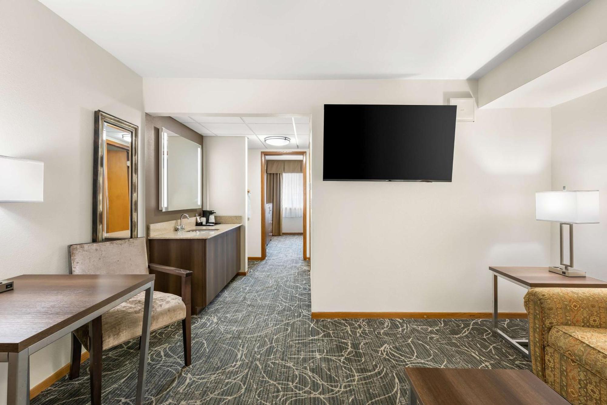 Best Western West Towne Suites Мадисон Экстерьер фото